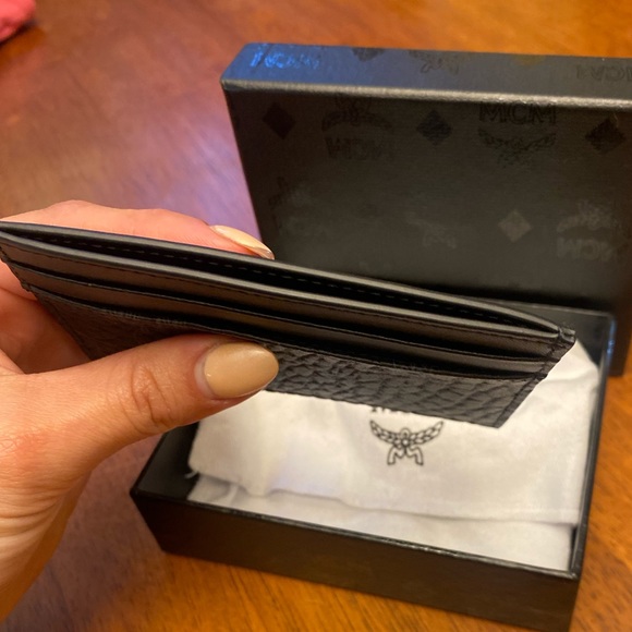 MCM CARD CASE - Picture 3 of 6